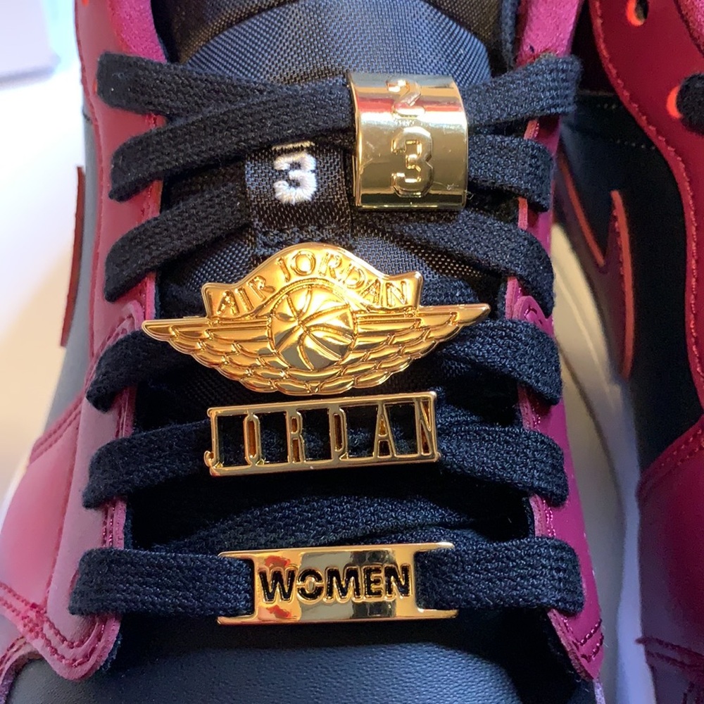 *SOLD* Air Jordan 1 Low Special Edition - Picture 8 of 14